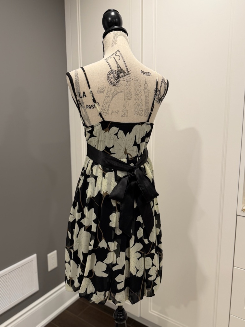 Costa Blanca Black Dress with Cream Floral Print - Picture 4 of 16